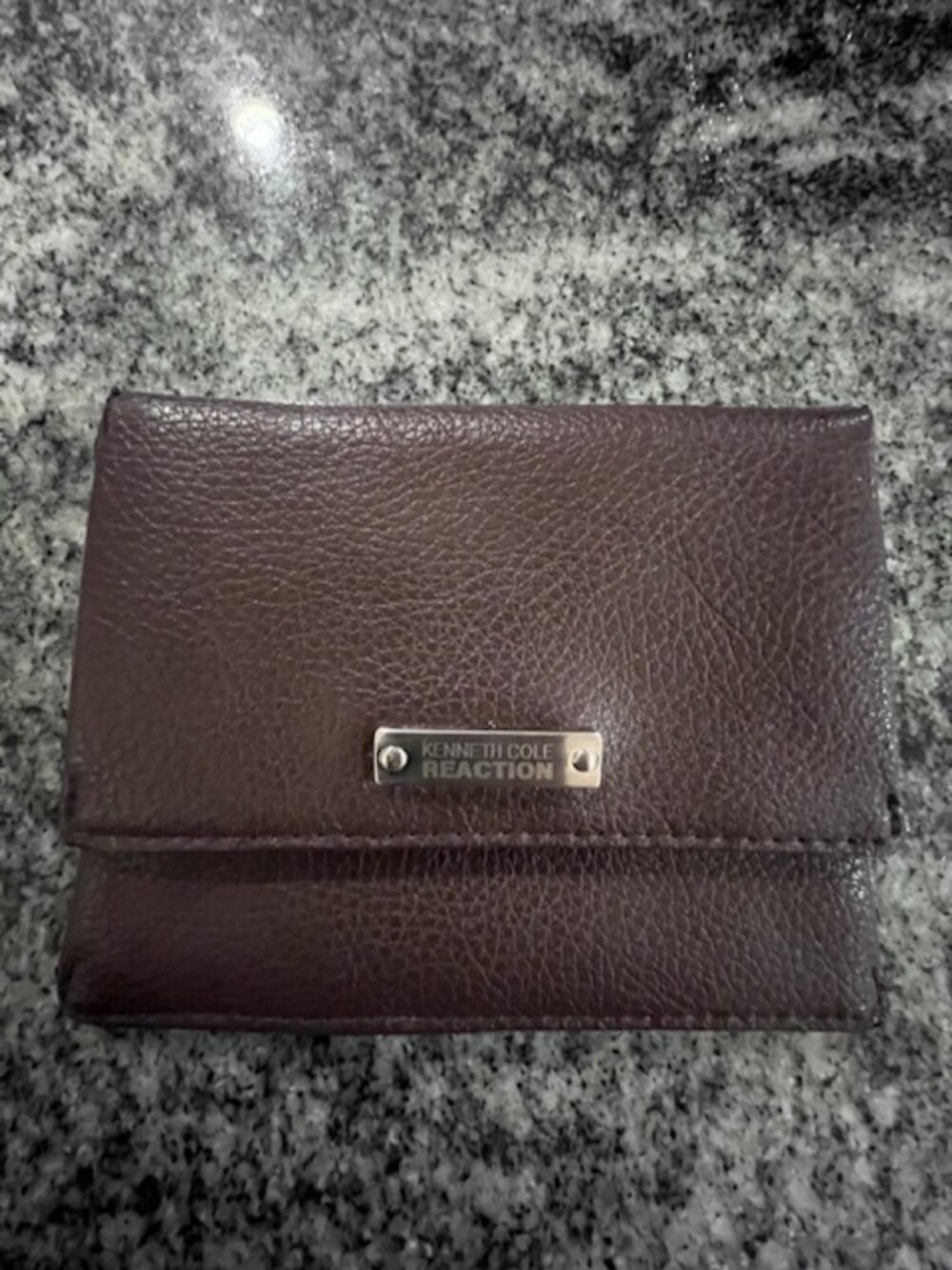 Kenneth Cole Reaction‎ brown genuine leather wallet minimalist design 5X4